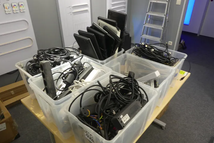 Konvolut IT-Kabel u. Zubehör